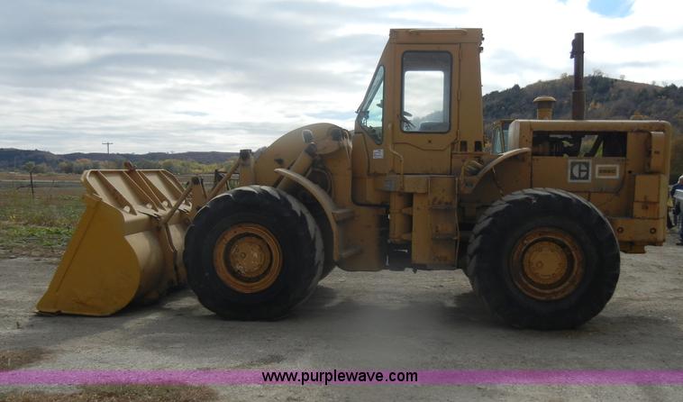 image for item D4929 1972 Caterpillar 966C wheel loader