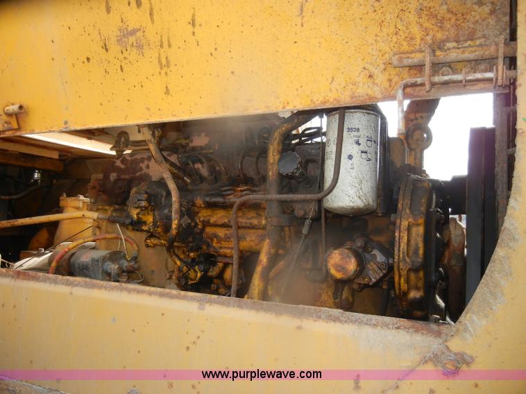 image for item D4929 1972 Caterpillar 966C wheel loader