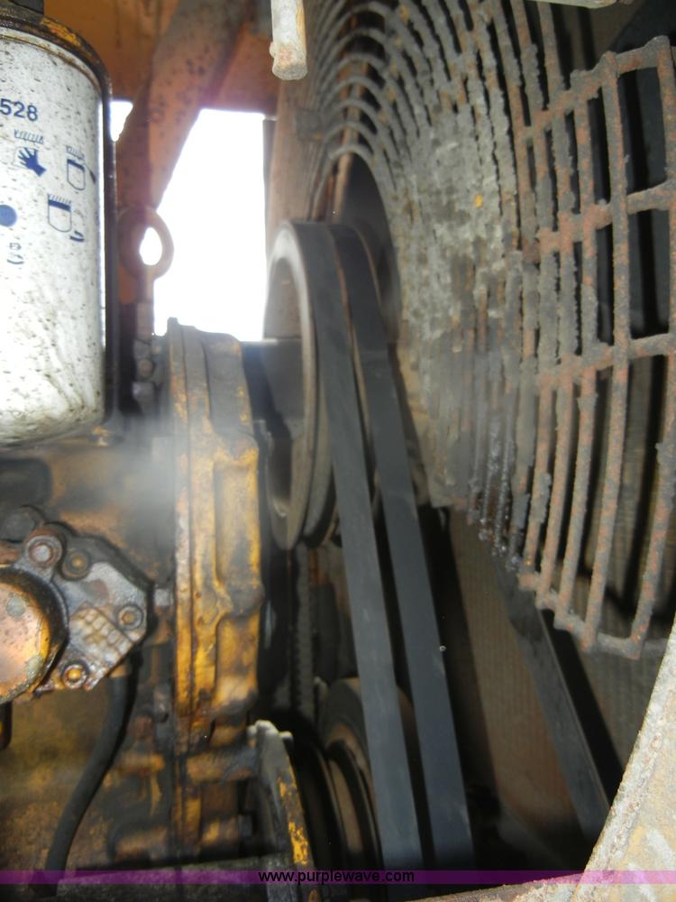 image for item D4929 1972 Caterpillar 966C wheel loader