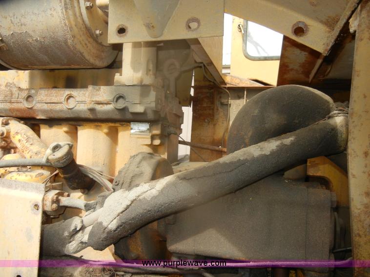 image for item D4929 1972 Caterpillar 966C wheel loader