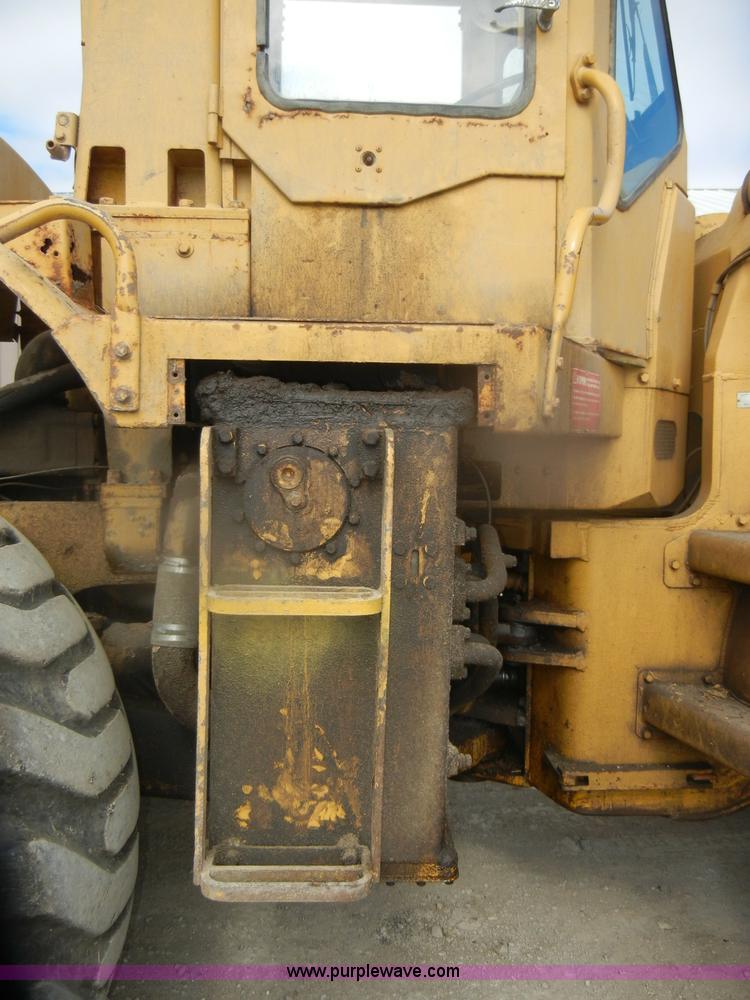 image for item D4929 1972 Caterpillar 966C wheel loader