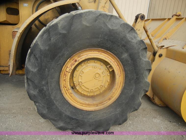 image for item D4929 1972 Caterpillar 966C wheel loader