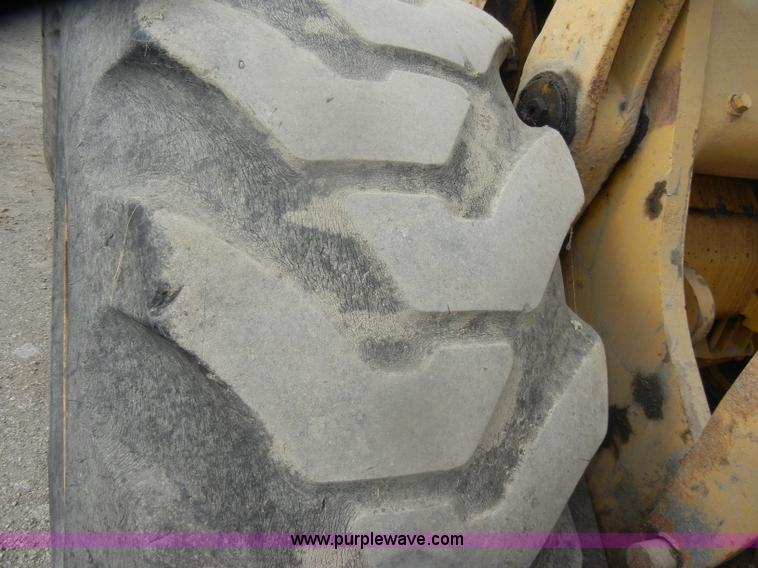 image for item D4929 1972 Caterpillar 966C wheel loader