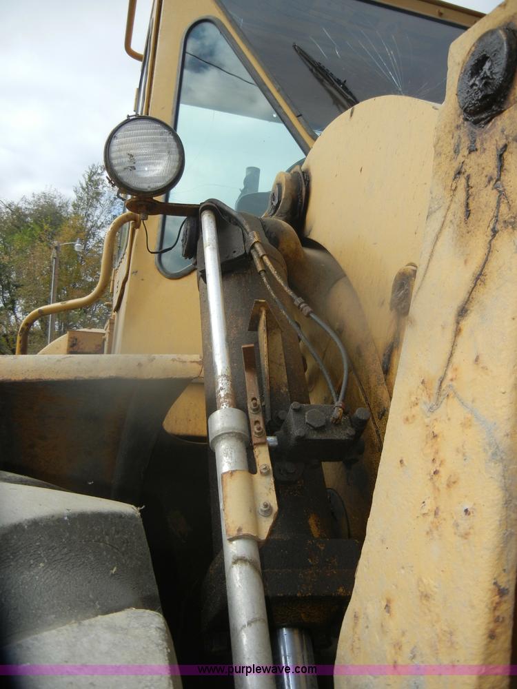 image for item D4929 1972 Caterpillar 966C wheel loader