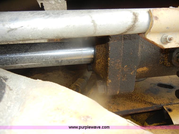 image for item D4929 1972 Caterpillar 966C wheel loader