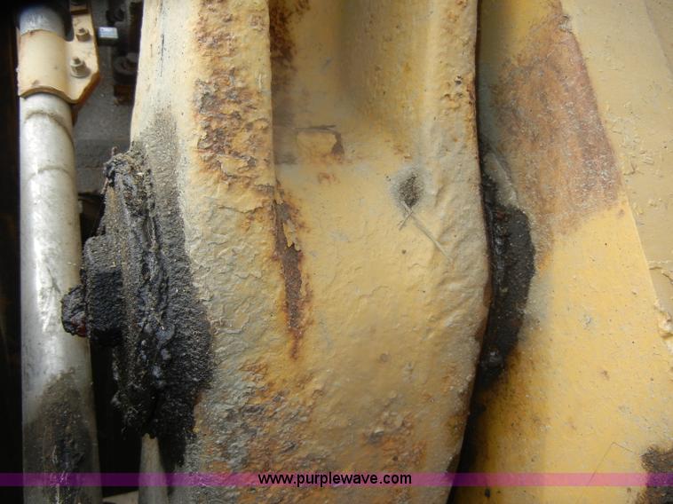 image for item D4929 1972 Caterpillar 966C wheel loader