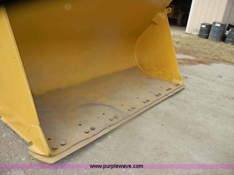 image for item D4929 1972 Caterpillar 966C wheel loader