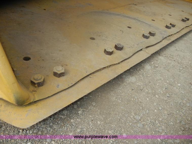 image for item D4929 1972 Caterpillar 966C wheel loader