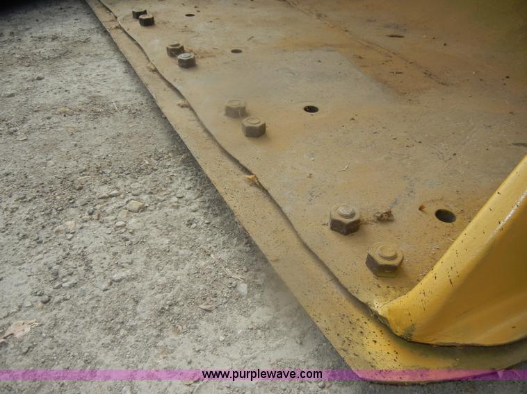 image for item D4929 1972 Caterpillar 966C wheel loader