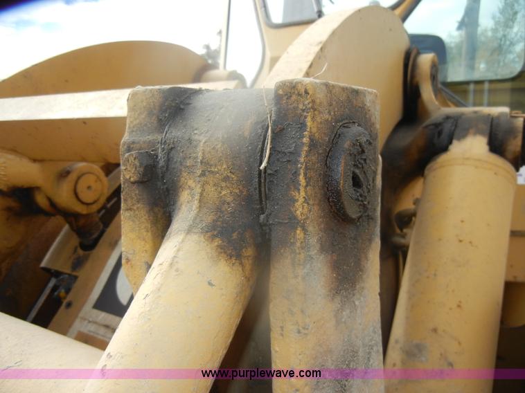 image for item D4929 1972 Caterpillar 966C wheel loader