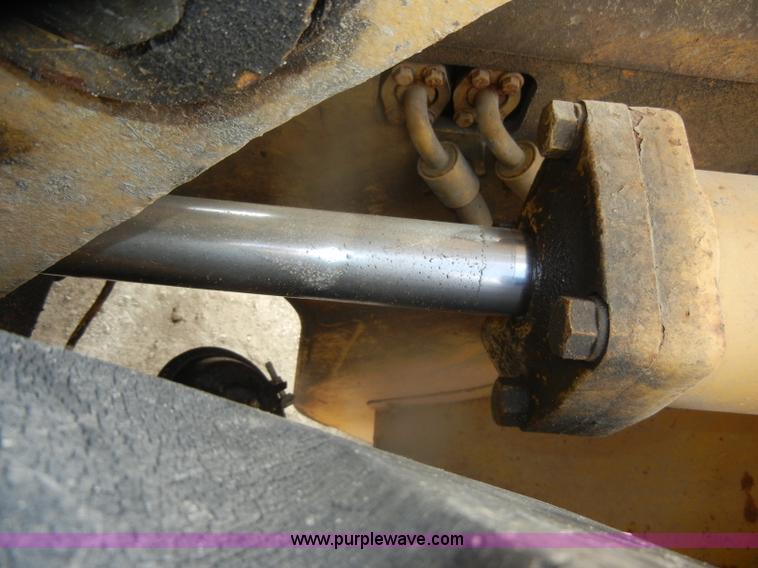 image for item D4929 1972 Caterpillar 966C wheel loader