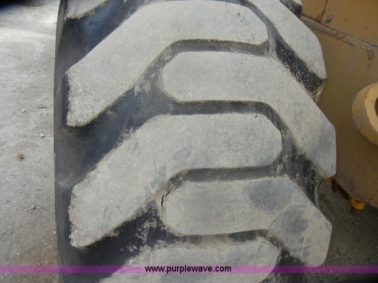 image for item D4929 1972 Caterpillar 966C wheel loader