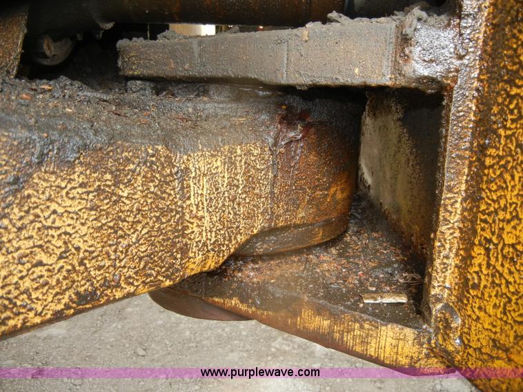 image for item D4929 1972 Caterpillar 966C wheel loader