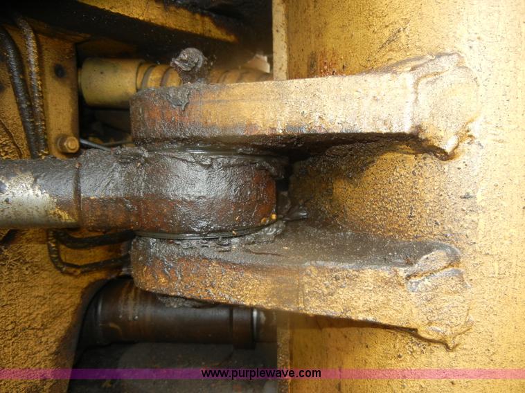 image for item D4929 1972 Caterpillar 966C wheel loader