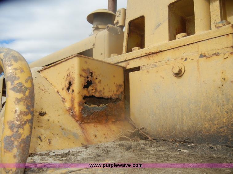 image for item D4929 1972 Caterpillar 966C wheel loader
