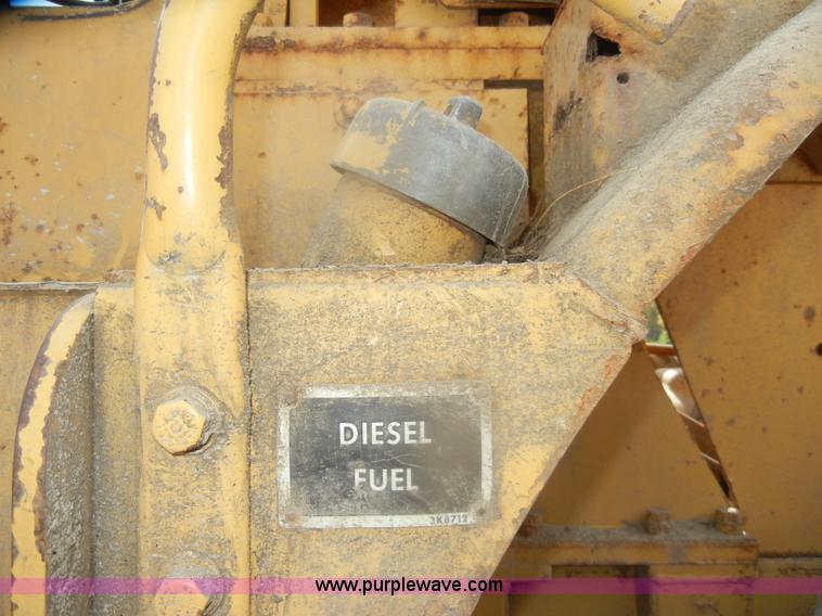 image for item D4929 1972 Caterpillar 966C wheel loader