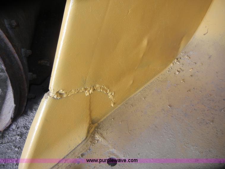 image for item D4929 1972 Caterpillar 966C wheel loader