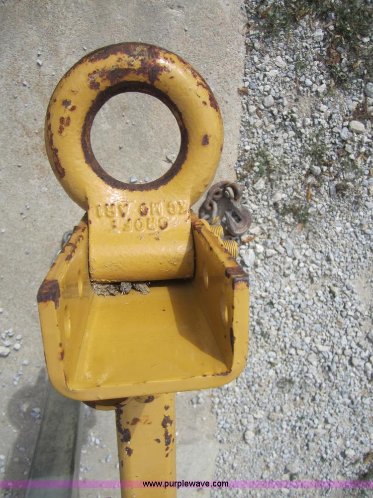 image for item D5710 2001 Vermeer BC1230A tree chipper