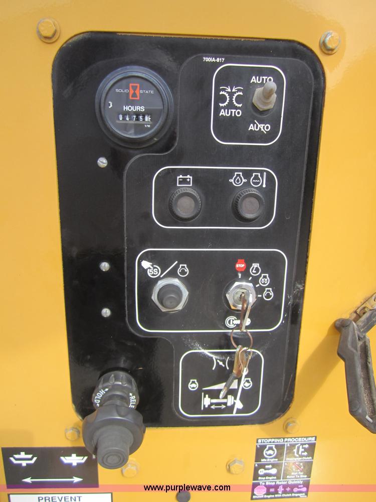 image for item D5710 2001 Vermeer BC1230A tree chipper