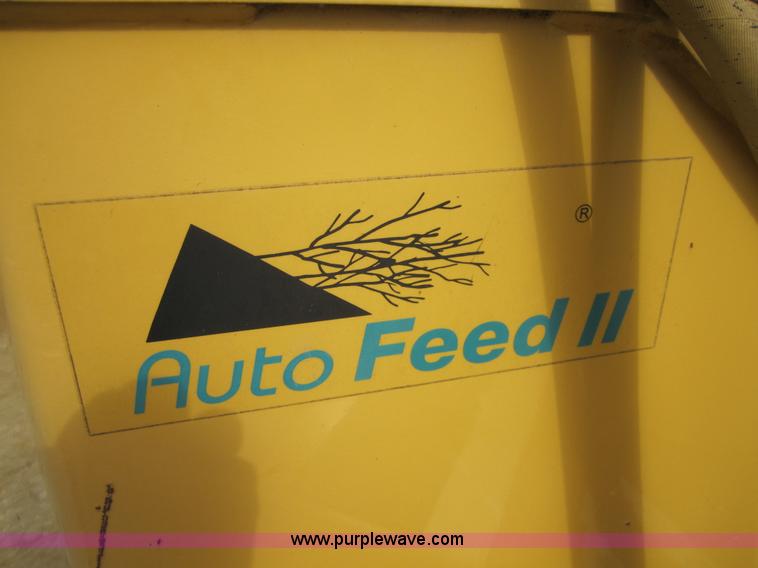 image for item D5710 2001 Vermeer BC1230A tree chipper