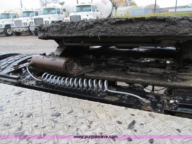 image for item D7001 2001 Mack CH613 semi truck