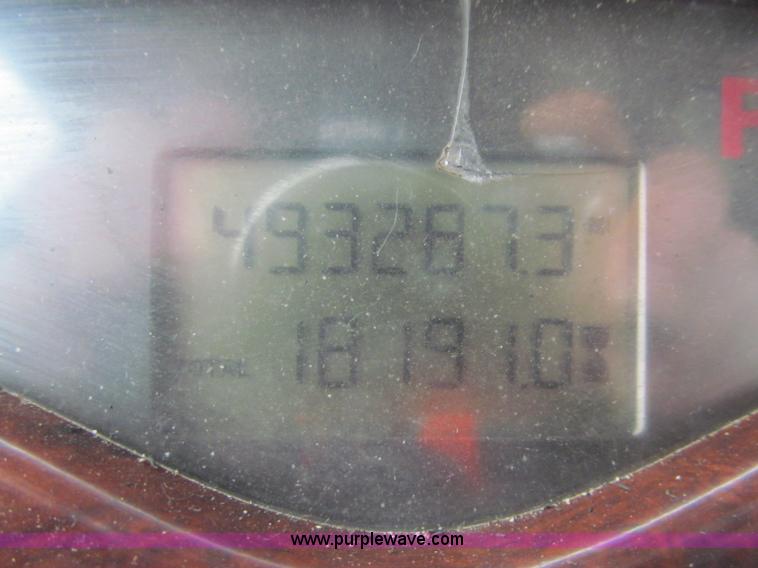 image for item D7001 2001 Mack CH613 semi truck