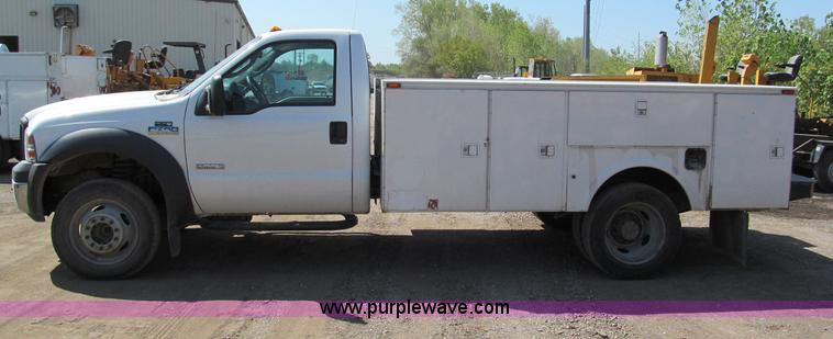 image for item E2037 2006 Ford F450 XL Super Duty service truck
