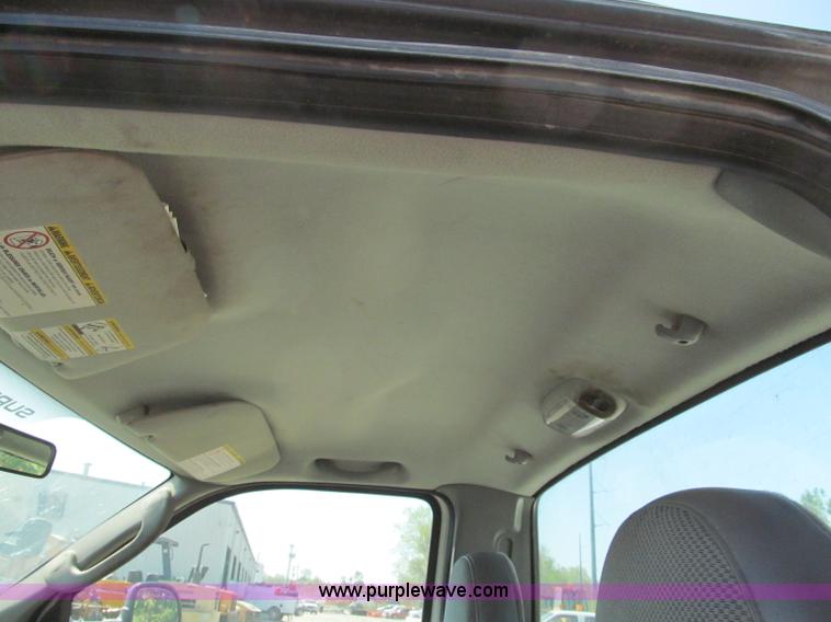 image for item E2037 2006 Ford F450 XL Super Duty service truck