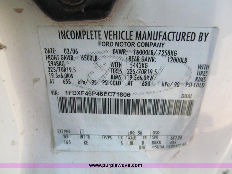 image for item E2037 2006 Ford F450 XL Super Duty service truck