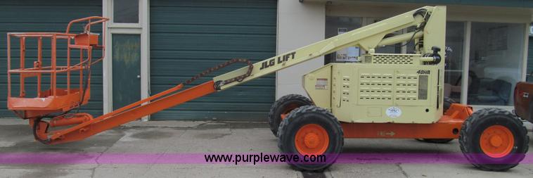 image for item E3540 1995 JLG 40HA articulating boom lift