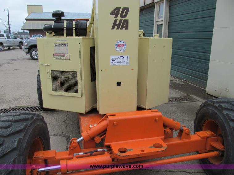 image for item E3540 1995 JLG 40HA articulating boom lift