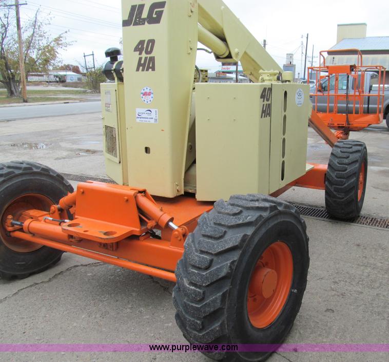 image for item E3540 1995 JLG 40HA articulating boom lift