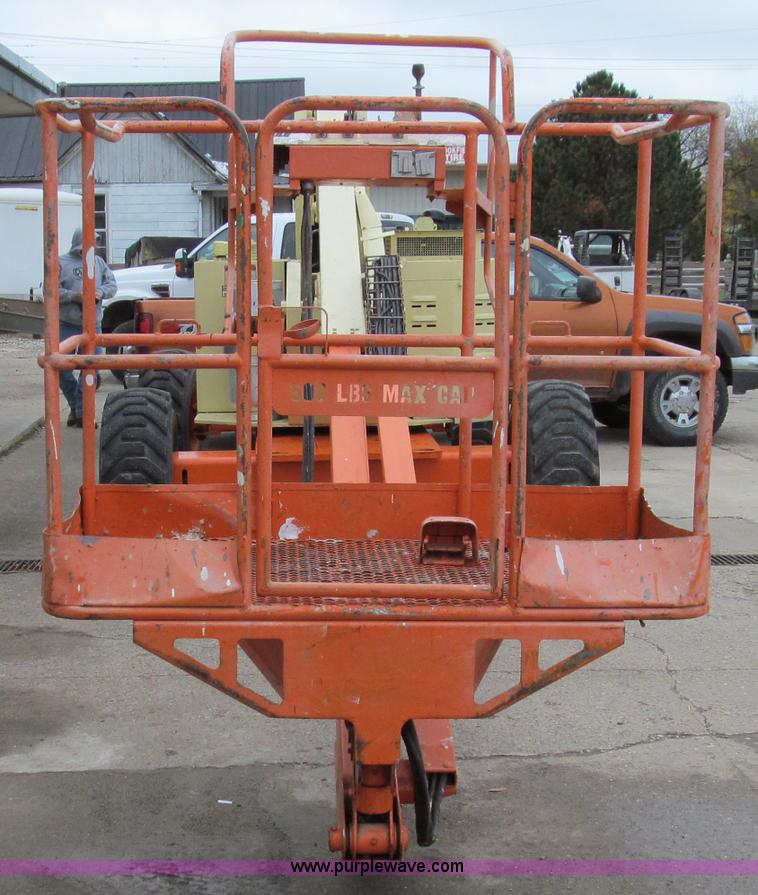 image for item E3540 1995 JLG 40HA articulating boom lift