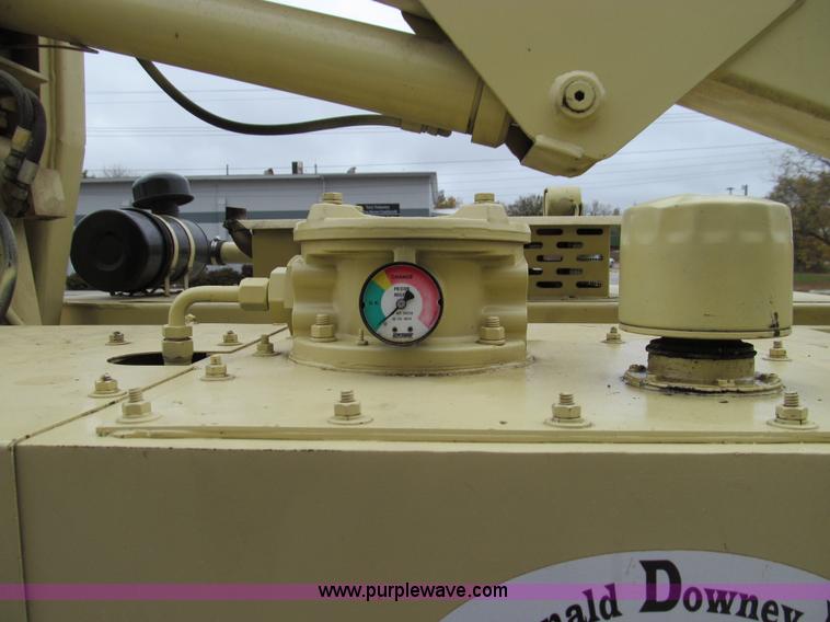 image for item E3540 1995 JLG 40HA articulating boom lift