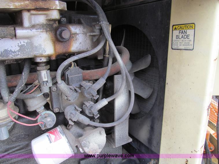 image for item E3540 1995 JLG 40HA articulating boom lift