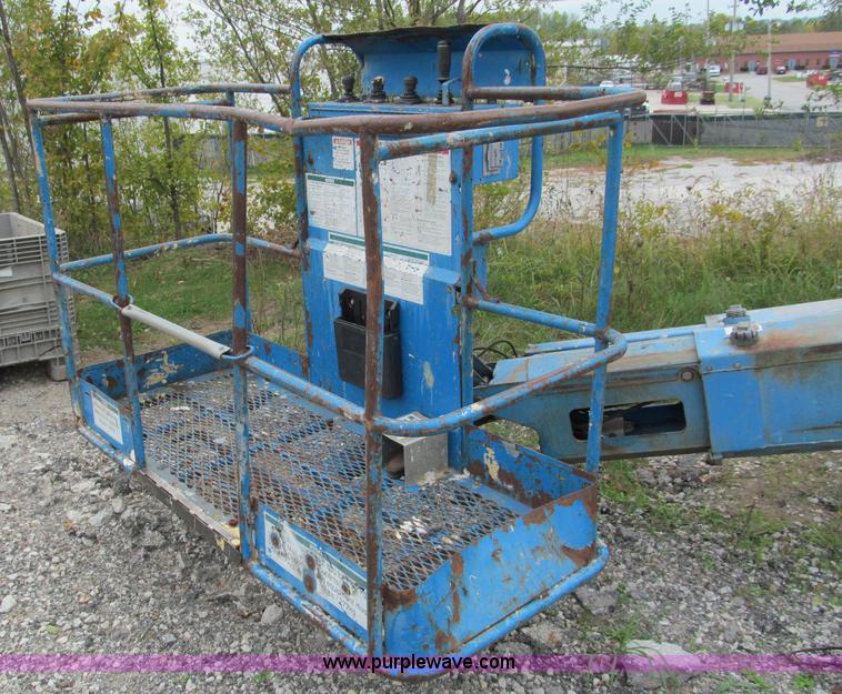 image for item E5599 1994 Genie S60 boom lift