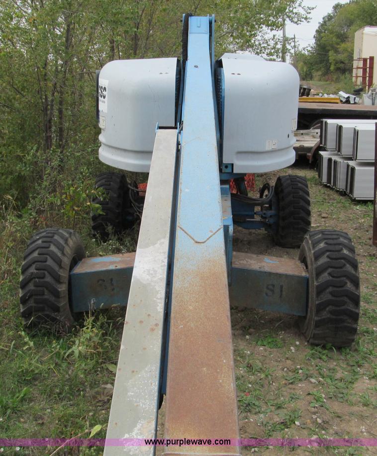 image for item E5600 1998 Genie S40 boom lift