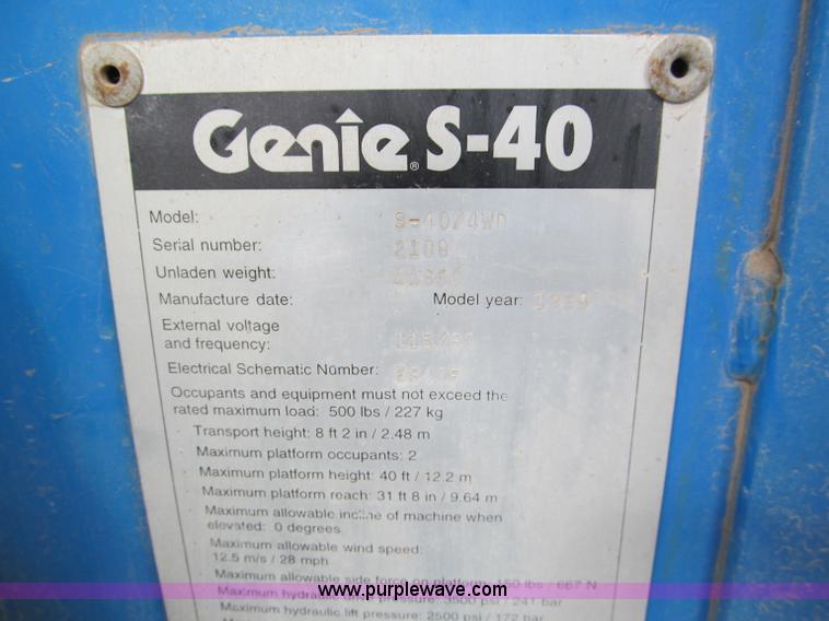 image for item E5600 1998 Genie S40 boom lift