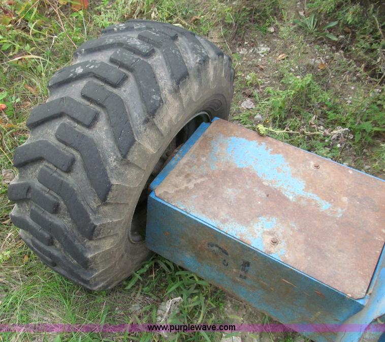 image for item E5600 1998 Genie S40 boom lift