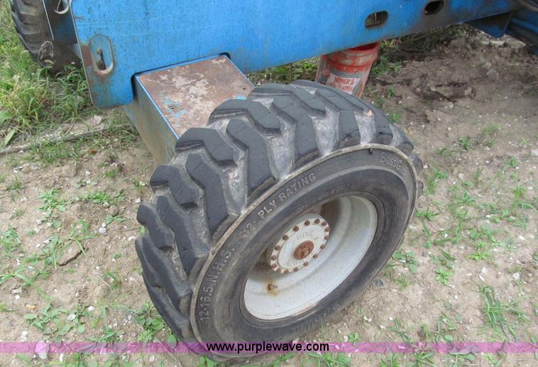 image for item E5600 1998 Genie S40 boom lift