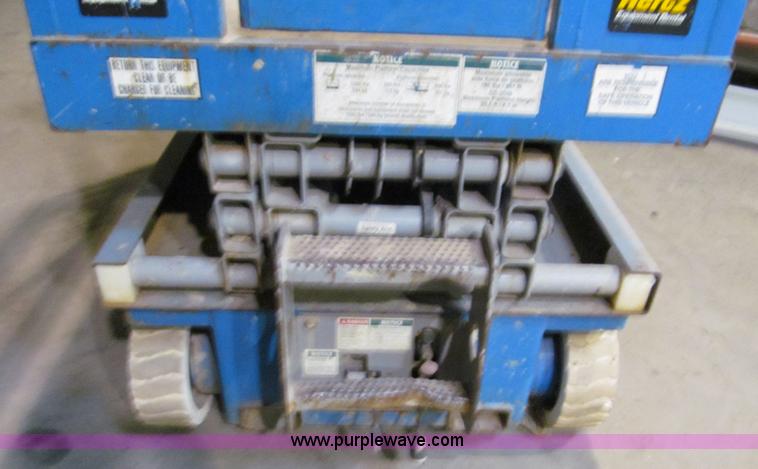 image for item E5604 Genie GS2046 scissor lift