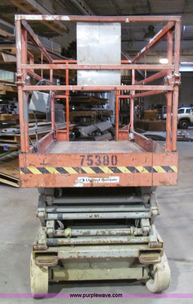image for item E5607 Skyjack 4626 SJIII scissor lift