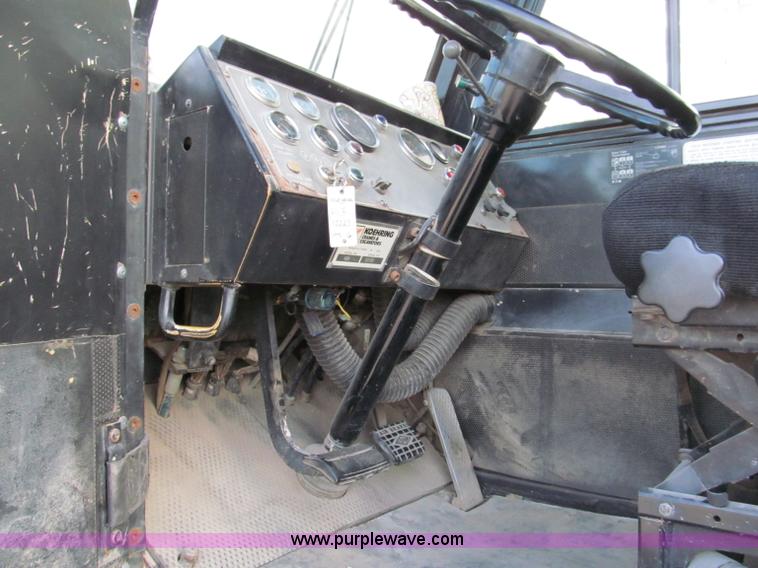 image for item E5610 1996 Koehring MCH-350D truck crane