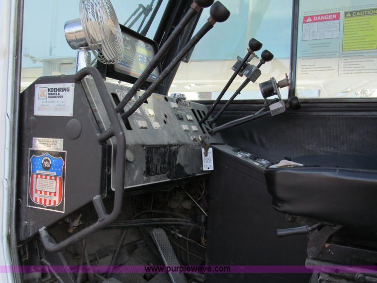 image for item E5610 1996 Koehring MCH-350D truck crane