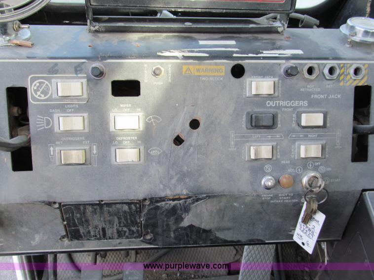 image for item E5610 1996 Koehring MCH-350D truck crane