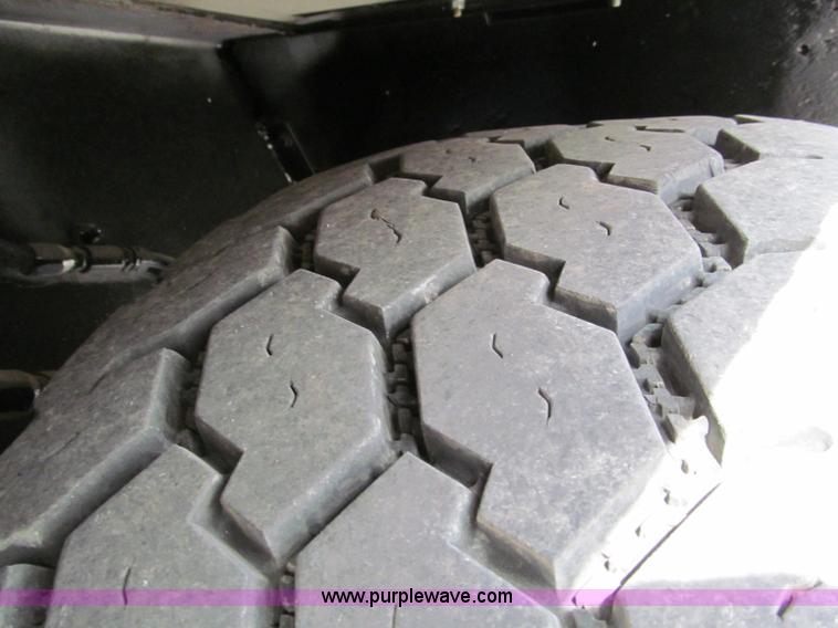 image for item E5610 1996 Koehring MCH-350D truck crane