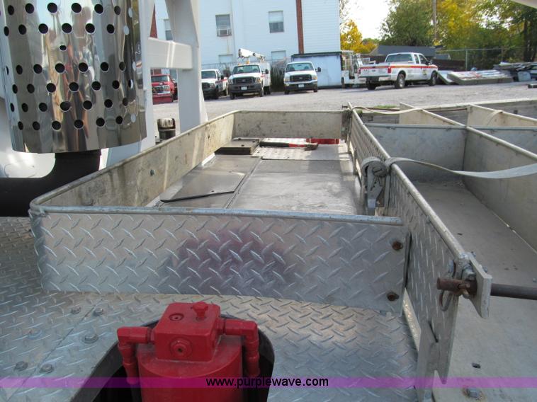 image for item E5610 1996 Koehring MCH-350D truck crane