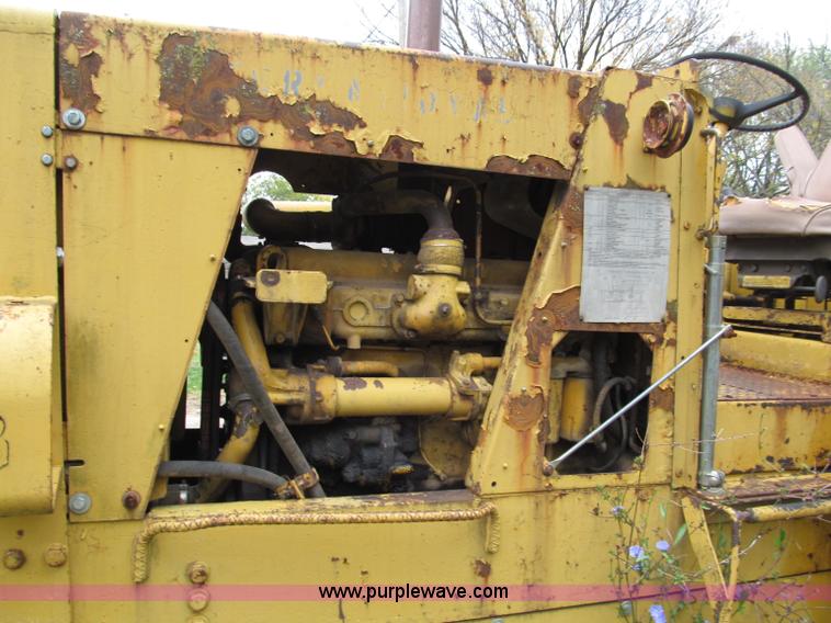 image for item E5612 1969 International E200 Pay Scraper paddle scraper