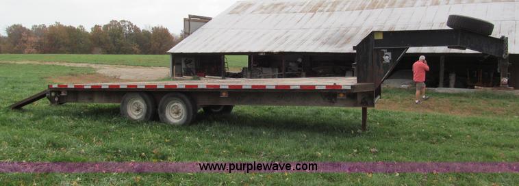 image for item E5634 1998 Texas-bragg 22' gooseneck trailer