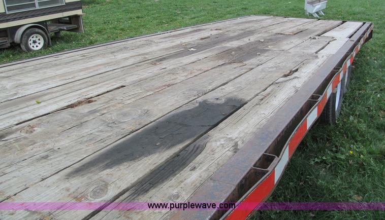 image for item E5634 1998 Texas-bragg 22' gooseneck trailer